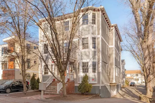 19 Harris Street #2, Cambridge, MA 02138