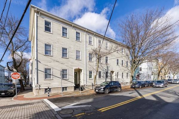 345 Columbia St, Cambridge, MA 02141