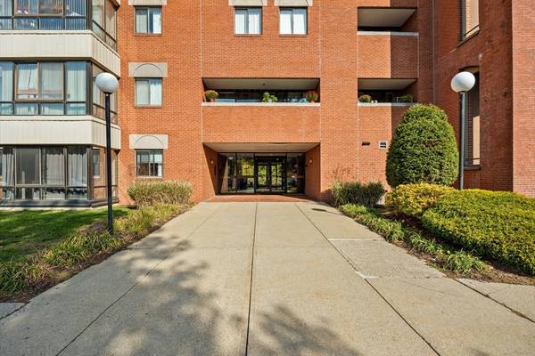 96 Old Colony Ave #223, Taunton, MA 02718