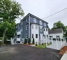 48 Village St #1001, Reading, MA 01867