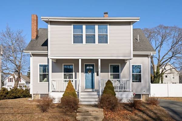 28 Hedge St, Fairhaven, MA 02719