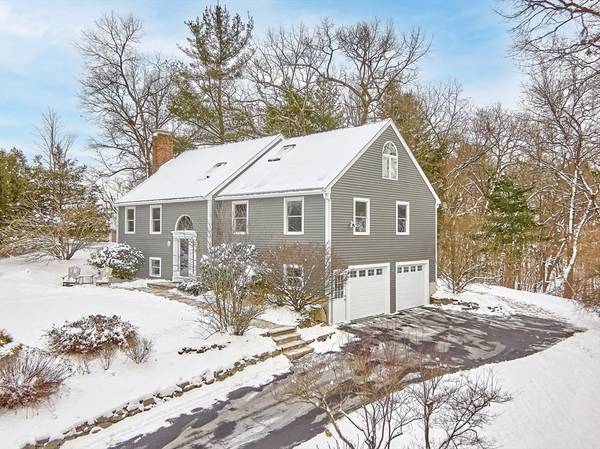 30 Duck Road, Reading, MA 01867