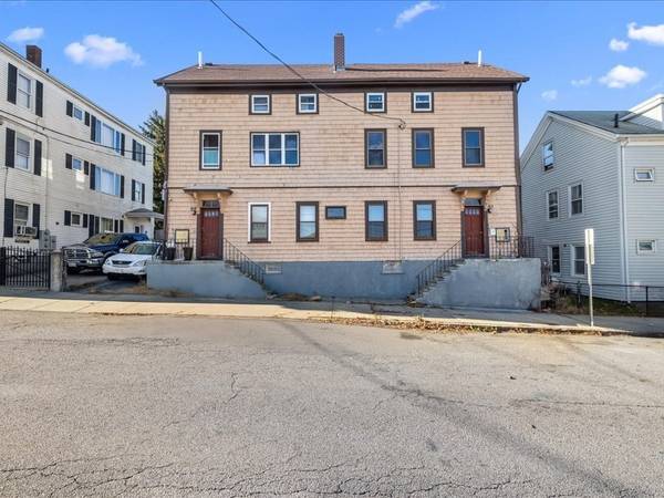 81-89 Crawford St, Fall River, MA 02724