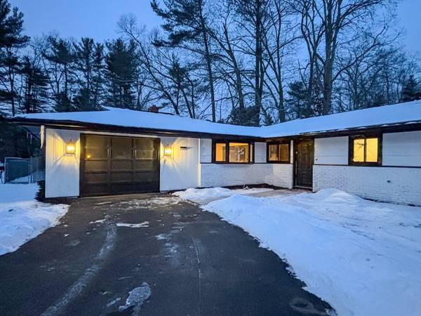 68 Old Stage Rd, Chelmsford, MA 01824