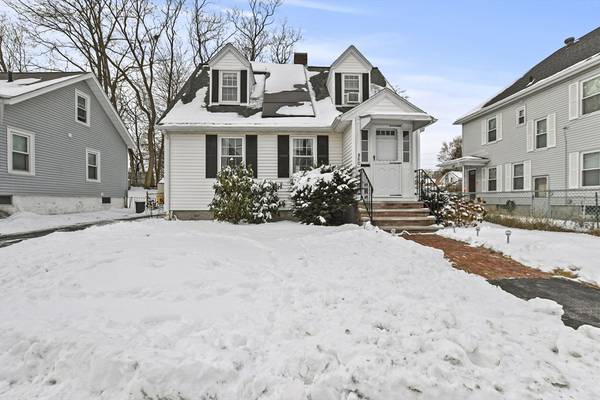 80 Crescent Street, Lowell, MA 01851