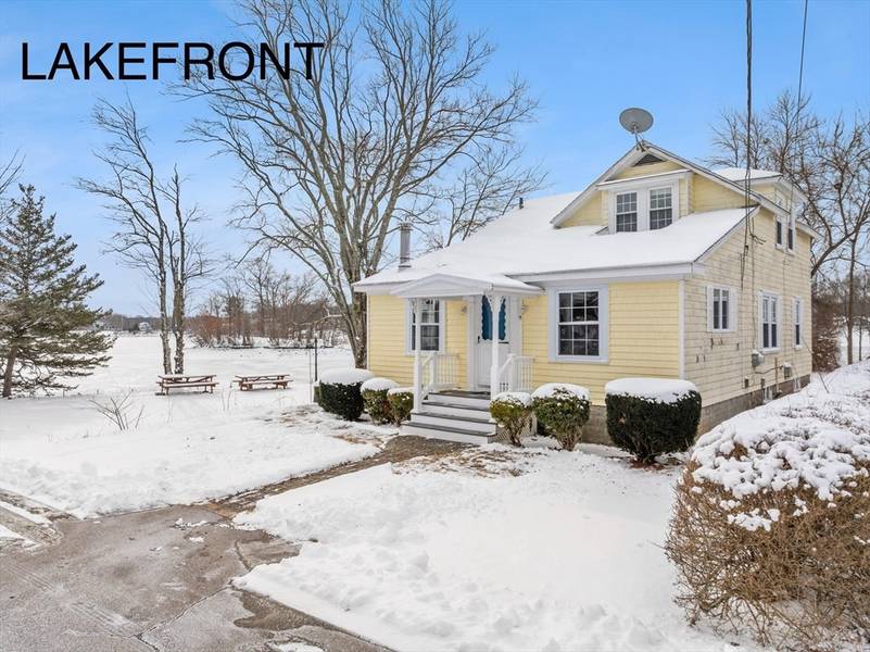 5 Lake Ave, North Attleboro, MA 02760