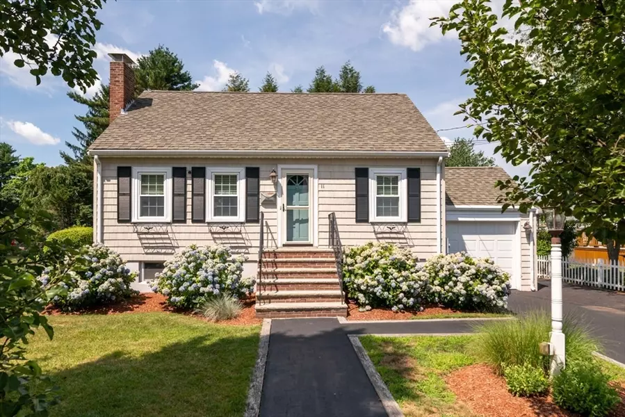 11 Blake Rd, Weymouth, MA 02188