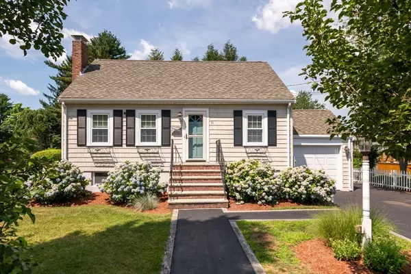 11 Blake Rd, Weymouth, MA 02188