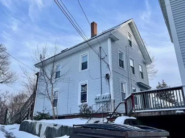 Gardner, MA 01440,320-326 Pleasant St