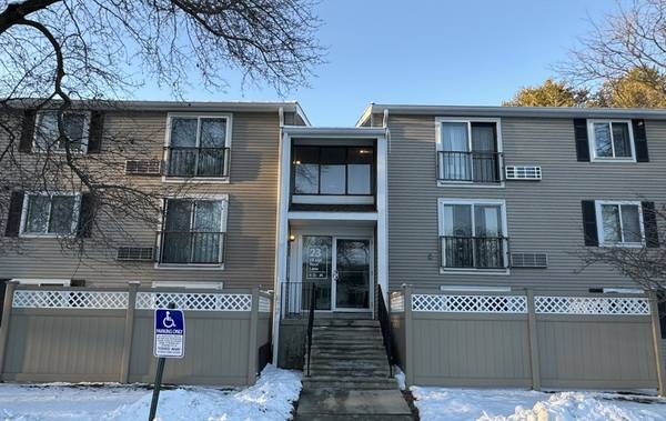 23 Village Rock Lane #15, Natick, MA 01760