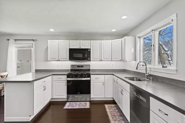 Mansfield, MA 02048,156 Dean St