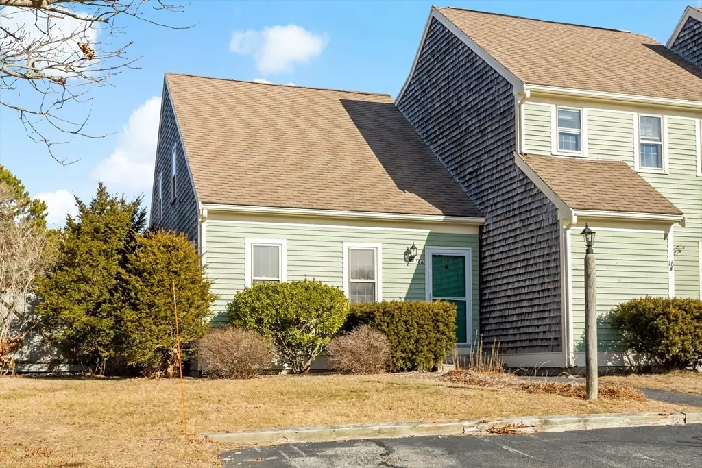 Falmouth, MA 02540,16 Woodview Drive #A