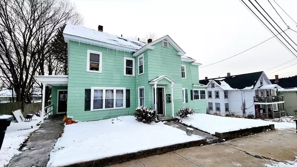 42-44 Pine St, Southbridge, MA 01550