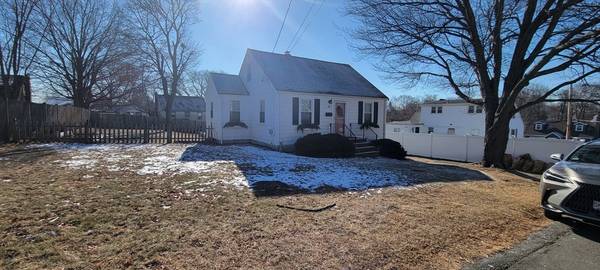 50 Dobson St #30, Braintree, MA 02184