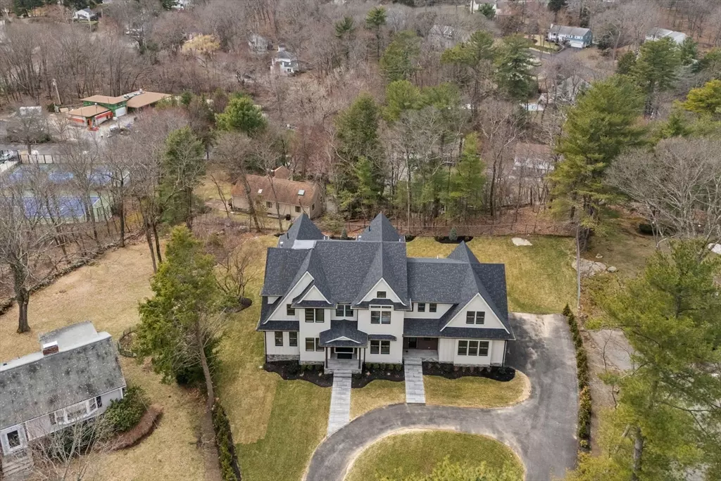 Winchester, MA 01890,6 Vinson Cir