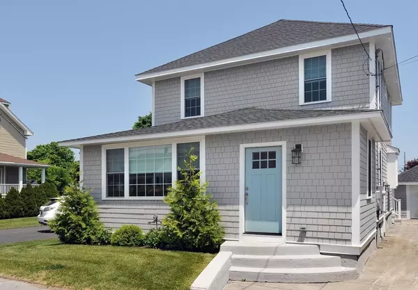 74 Samoset Avenue, Hull, MA 02045