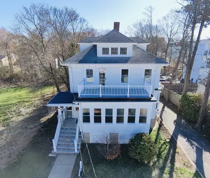 76 Belmont Ave, Brockton, MA 02301