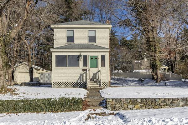 80 Barden Hill Rd, Middleboro, MA 02346