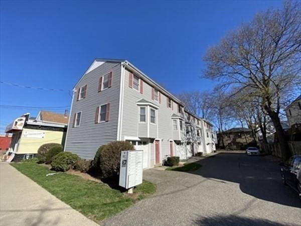 104 Chestnut St #6, Waltham, MA 02453