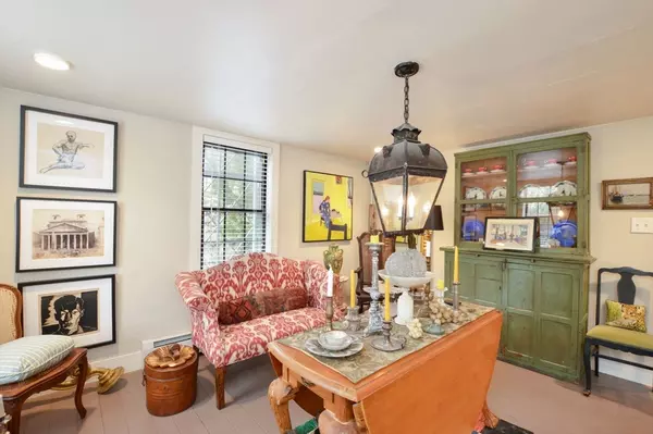 Dartmouth, MA 02748,1150 Russells Mills Rd