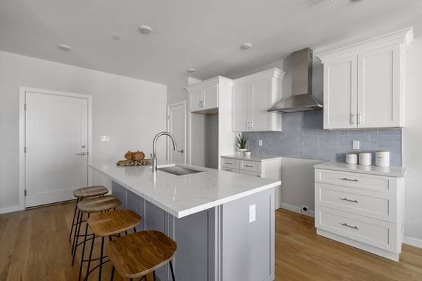 267 Old Colony #411, Boston, MA 02127