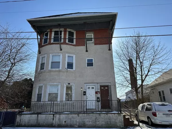 182-184 Glennon St, New Bedford, MA 02745