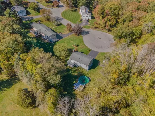 Seekonk, MA 02771,39 John Alden Road