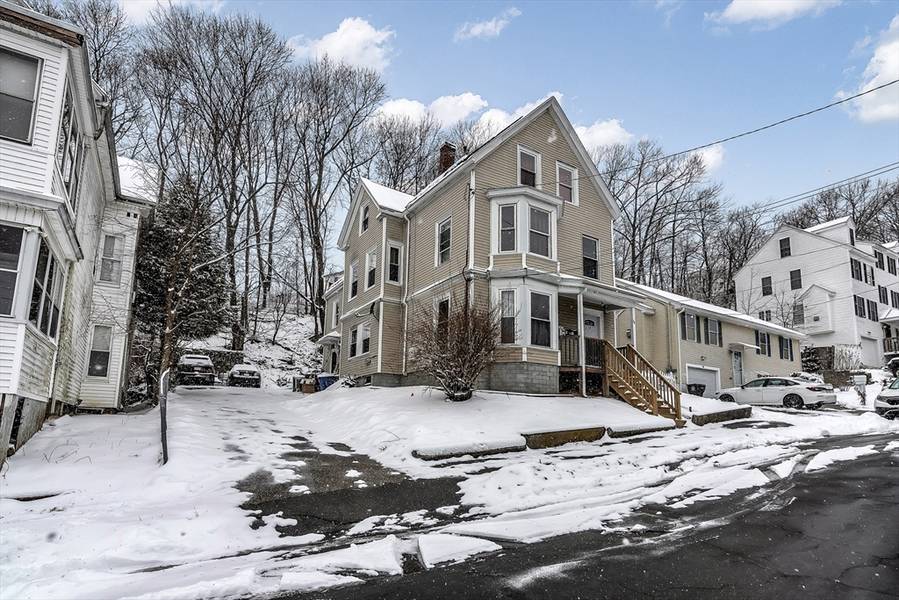 14 Freeman St, Haverhill, MA 01832