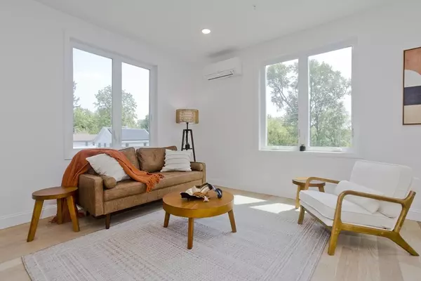 Northampton, MA 01060,107 Williams Street #2c