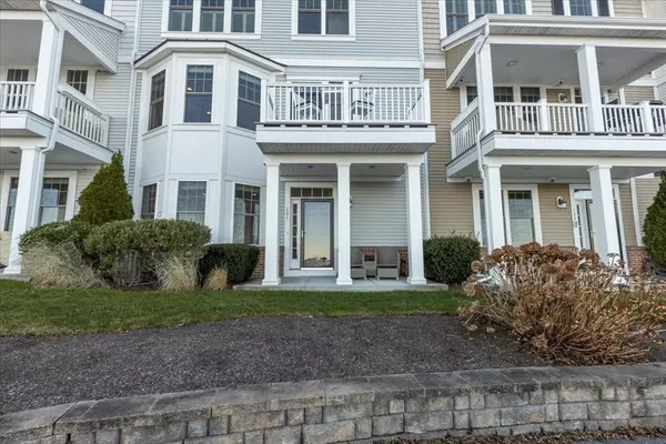 Hingham, MA 02043,131 Halsted Dr #131