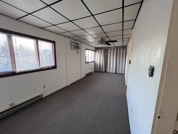 496-500 Lincoln Ave #studio, Saugus, MA 01906