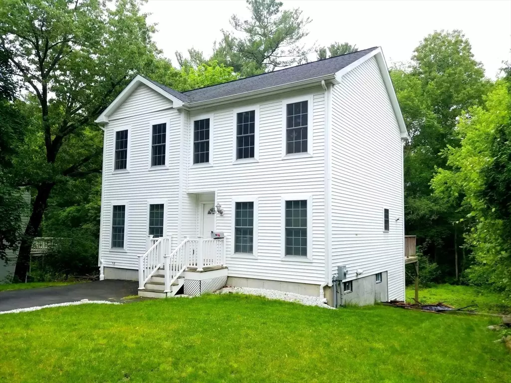 Wellesley, MA 02482,3 Sunnyside Ave