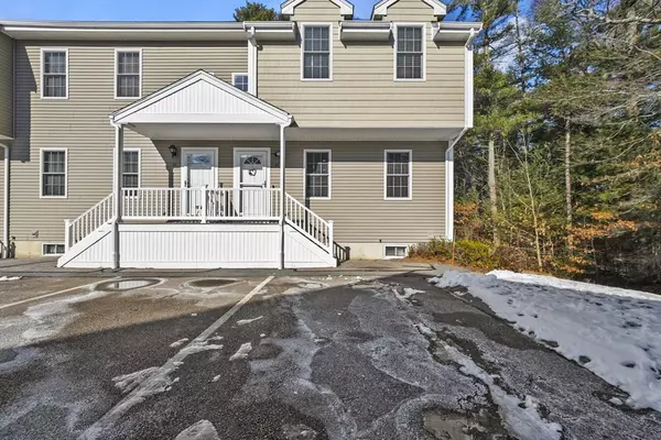 44 Pineridge Way #44, Middleboro, MA 02346