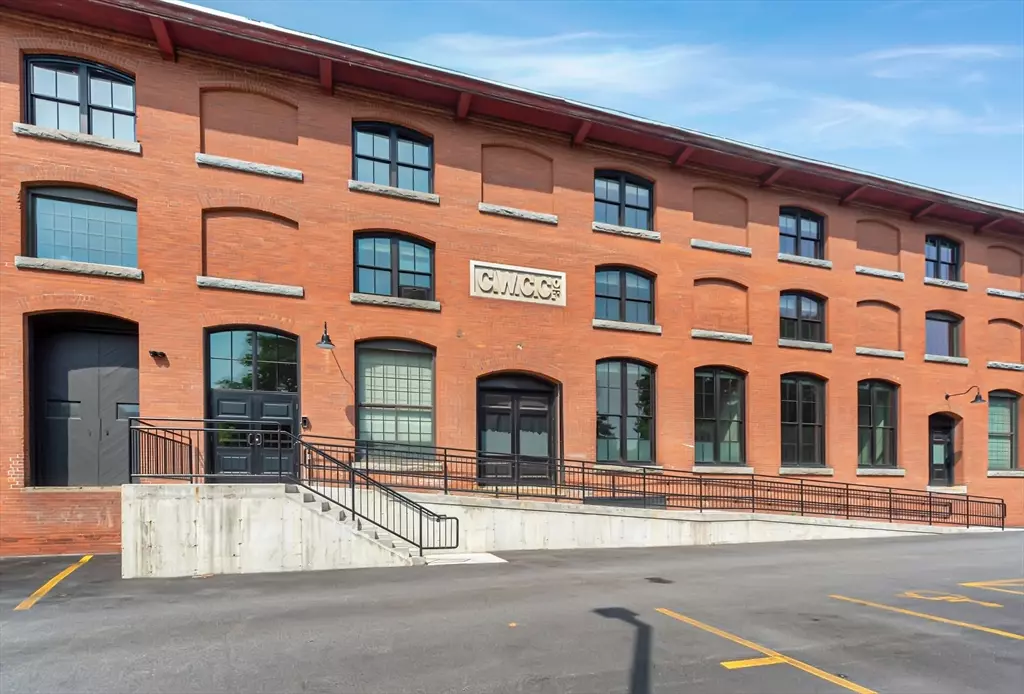 Clinton, MA 01510,55 Sterling St #313