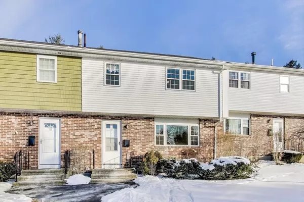 9 Hemlock Cir #9, Millis, MA 02054