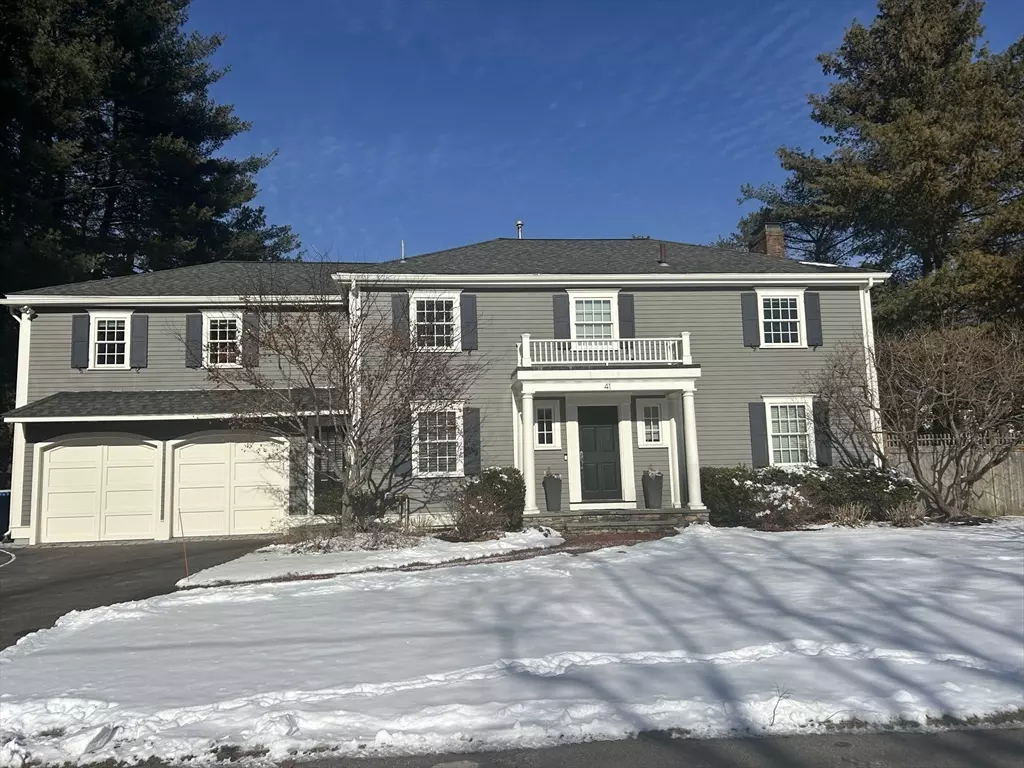 Wellesley, MA 02481,41 Oakridge St