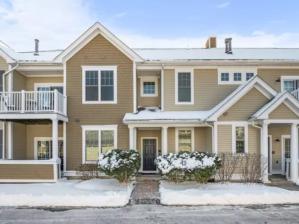 46 Seven Springs Ln #D, Burlington, MA 01803