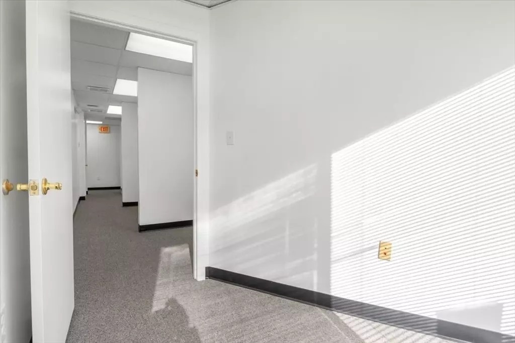 Brockton, MA 02301,478 Torrey Street #9