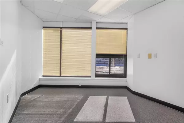 Brockton, MA 02301,478 Torrey Street #9