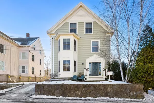 26 Village St #1, Marblehead, MA 01945