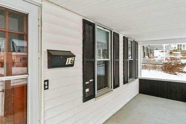 16 Holbrook St, Palmer, MA 01069