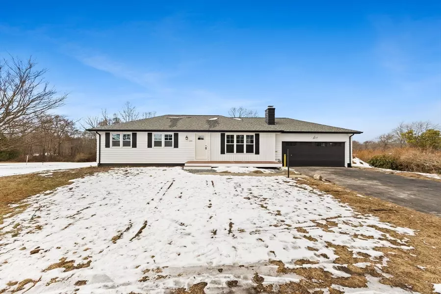 243 Pearse Rd, Swansea, MA 02777