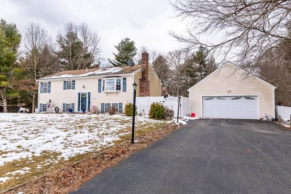 35 Church St, Berkley, MA 02779