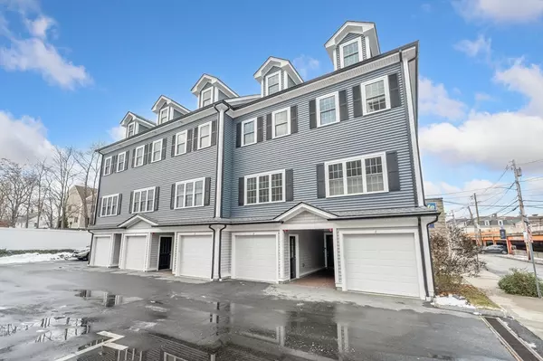 16 Common St #1, Waltham, MA 02451