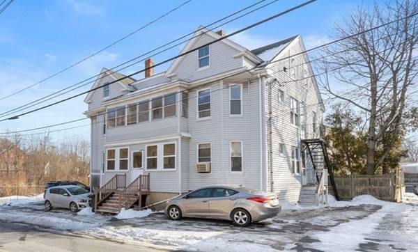 78 Endicott St, Peabody, MA 01960