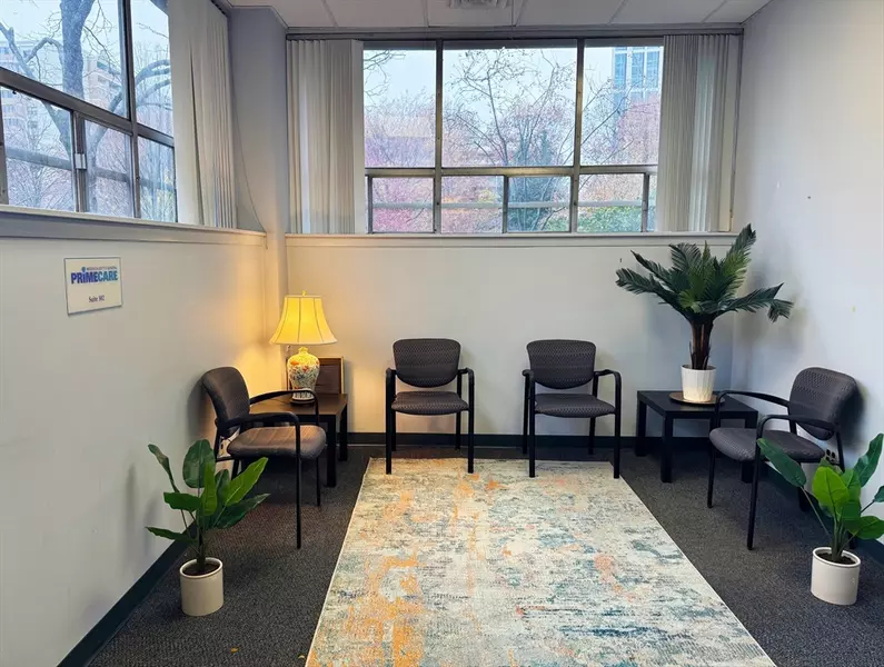 2 Hawthorne #102n, Boston, MA 02114