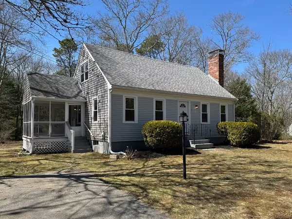 Bourne, MA 02559,3 Spinnaker Ln