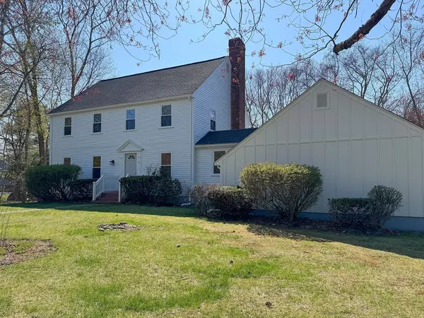 Lynnfield, MA 01940,4 Midland Rd