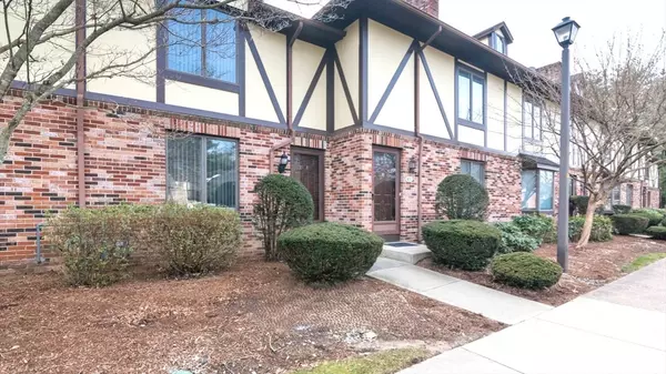 10C Mansion Woods #C, Agawam, MA 01001