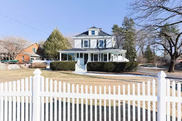 Wrentham, MA 02093,132 Franklin St #2